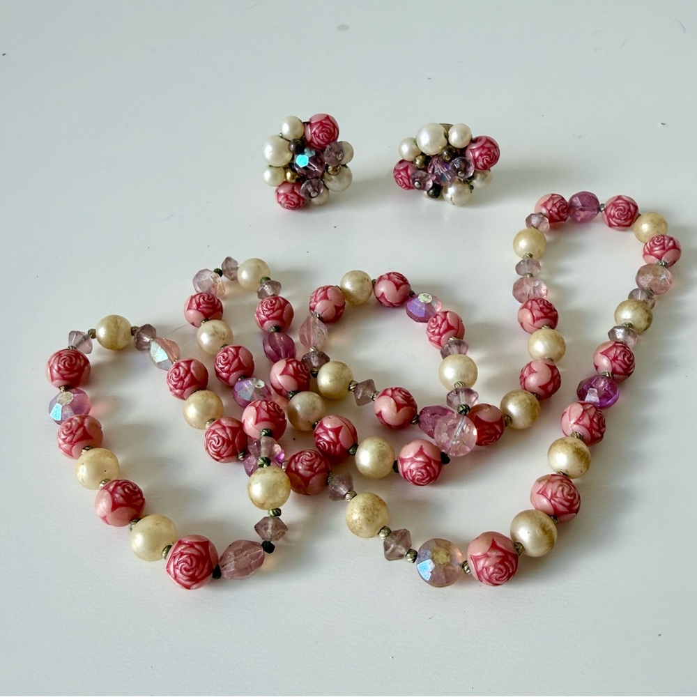 Vintage 1950s Pink Molded Rose,Faux Pearl & Aurora Borealis Necklace/Earring Set